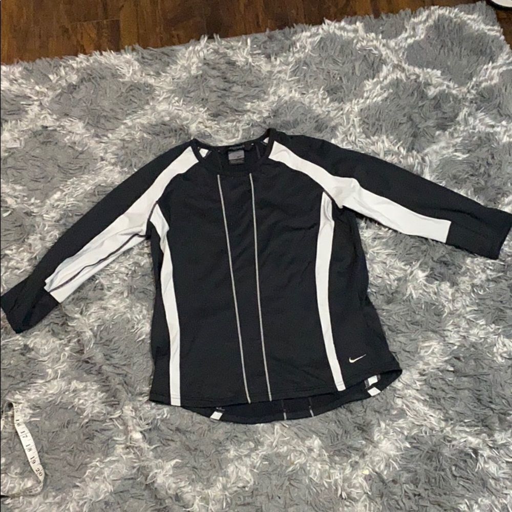 Nike sphere Long sleeve shirt‎ Size M EUC Black workout , running sweatshirt